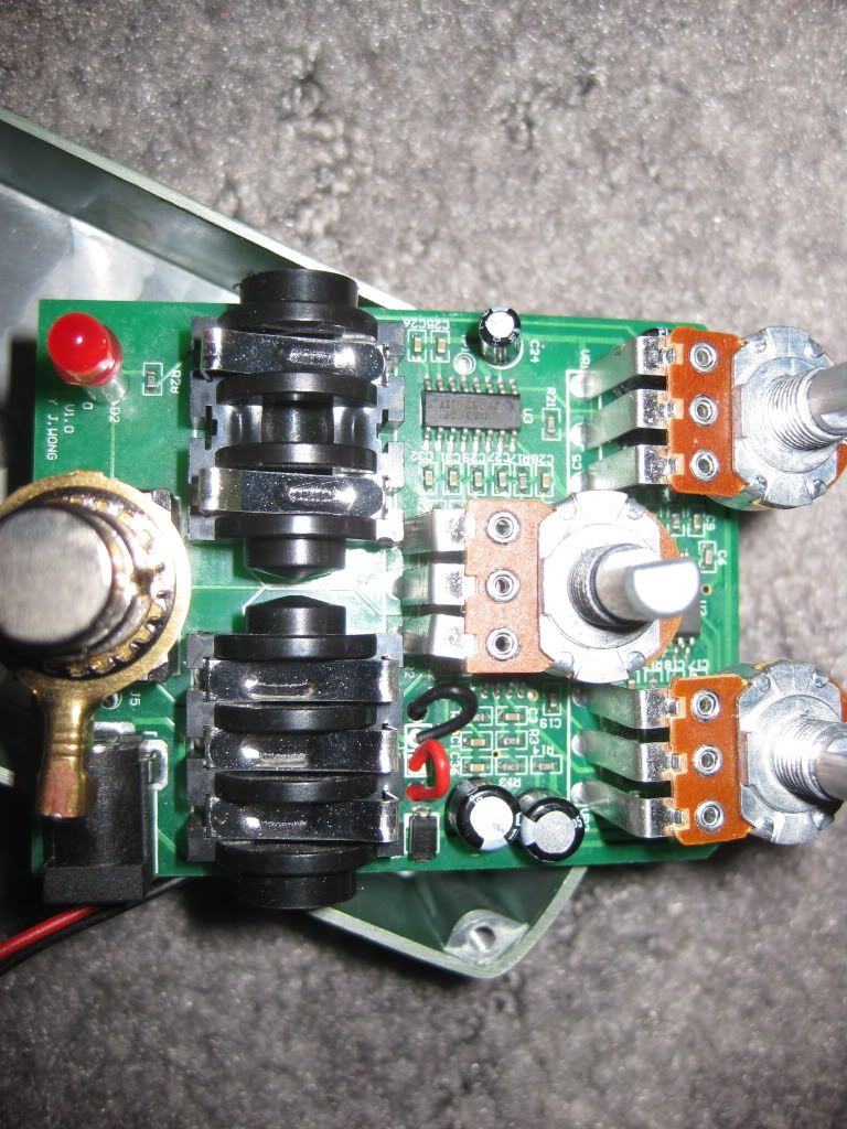 Joyo - JF-33 Analog Delay [gut shots] - freestompboxes.org